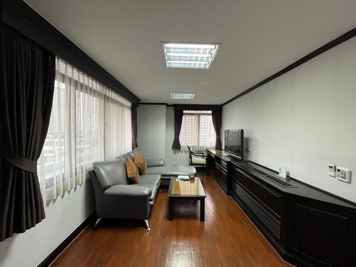 Yellow Ribbon Hills Boutique Suites Bangkok Exterior photo
